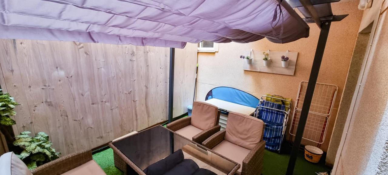 Apartment Cozy 200m From The
